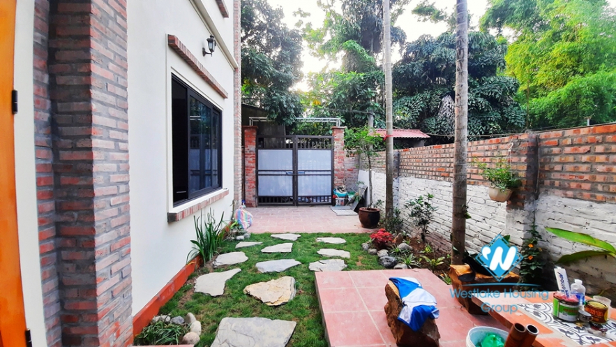 House with garden for rent in Ngoc Thuy Ward, Long Bien District